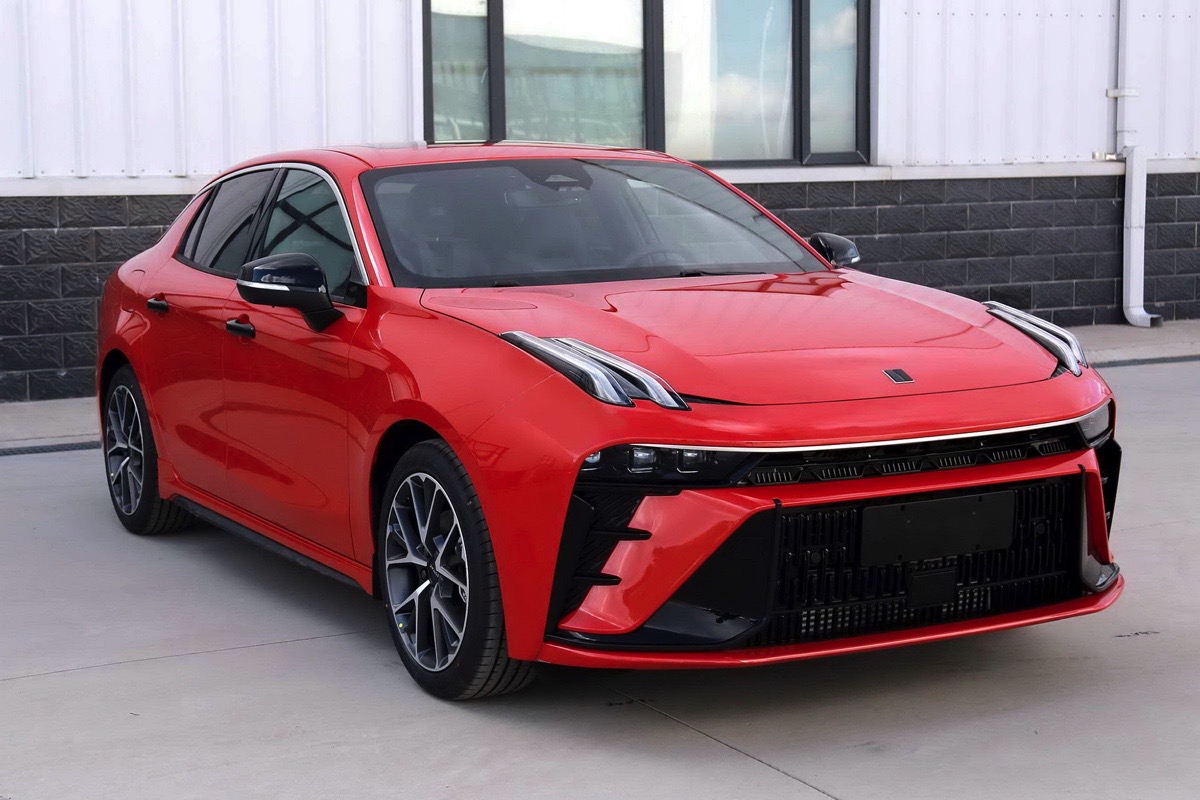 Lynk & Co 03 Facelift