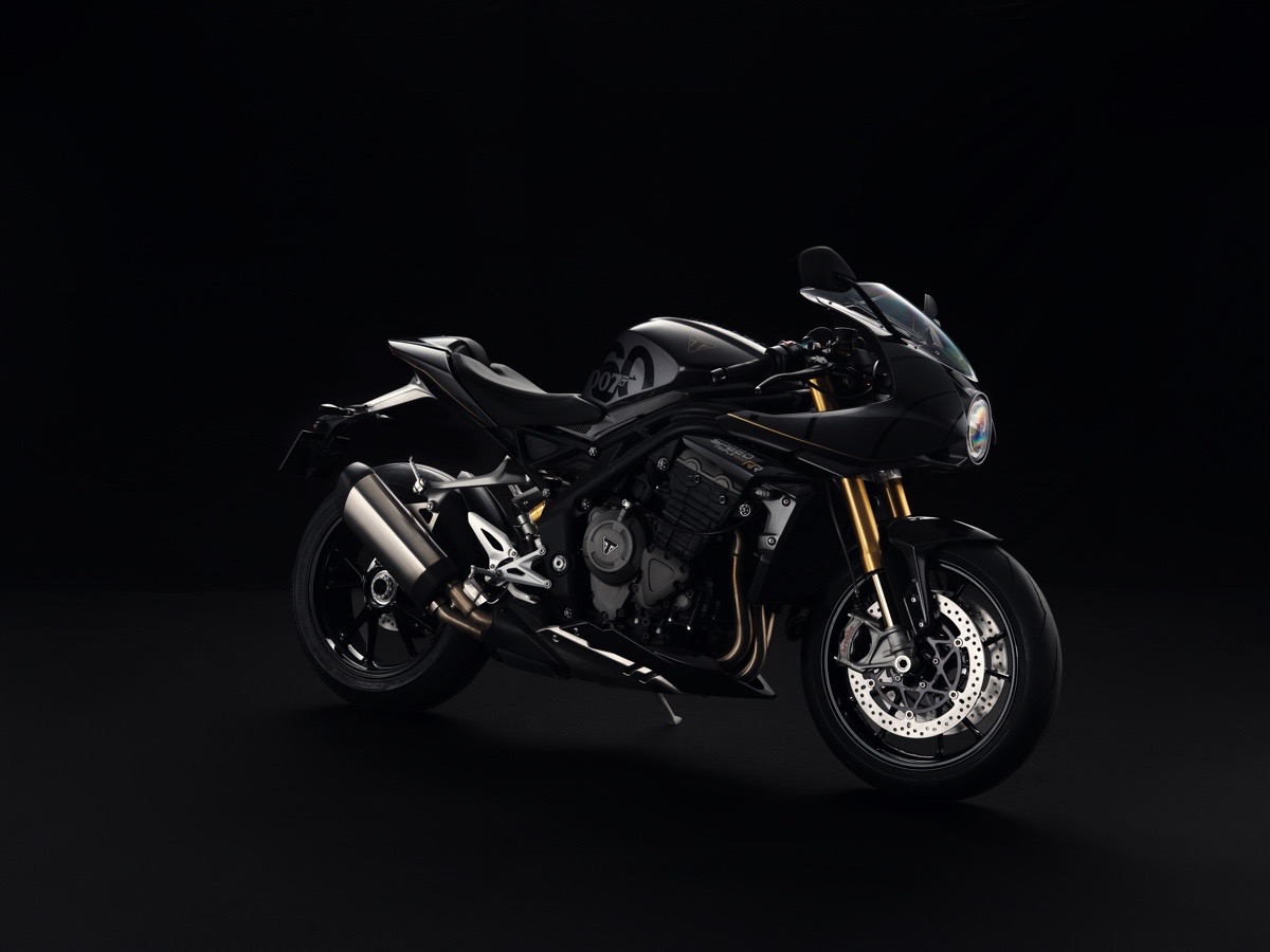 Triumph Speed Triple 1200 RR Bond Edition