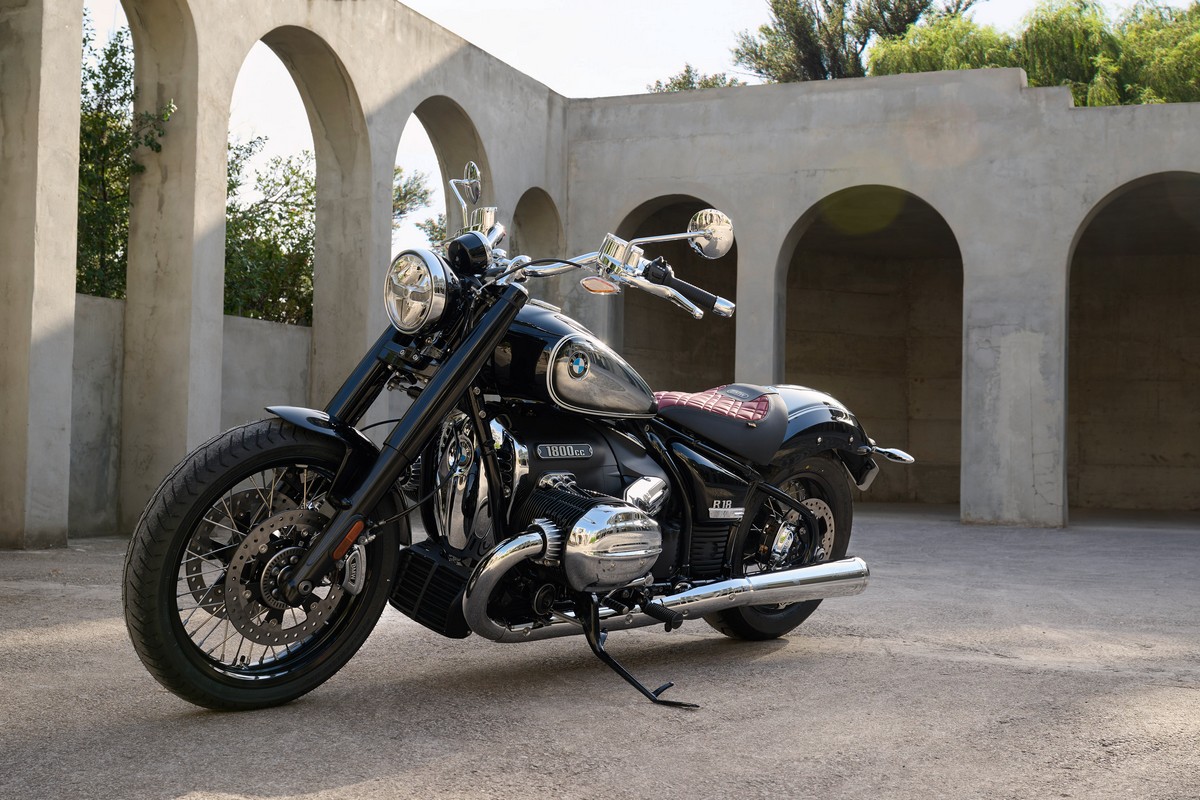 BMW Motorrad R nineT e R 18 100 anni
