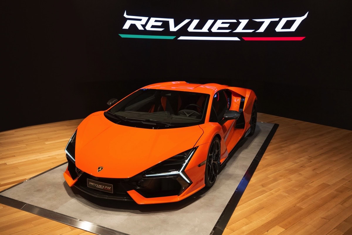 Lamborghini Revuelto