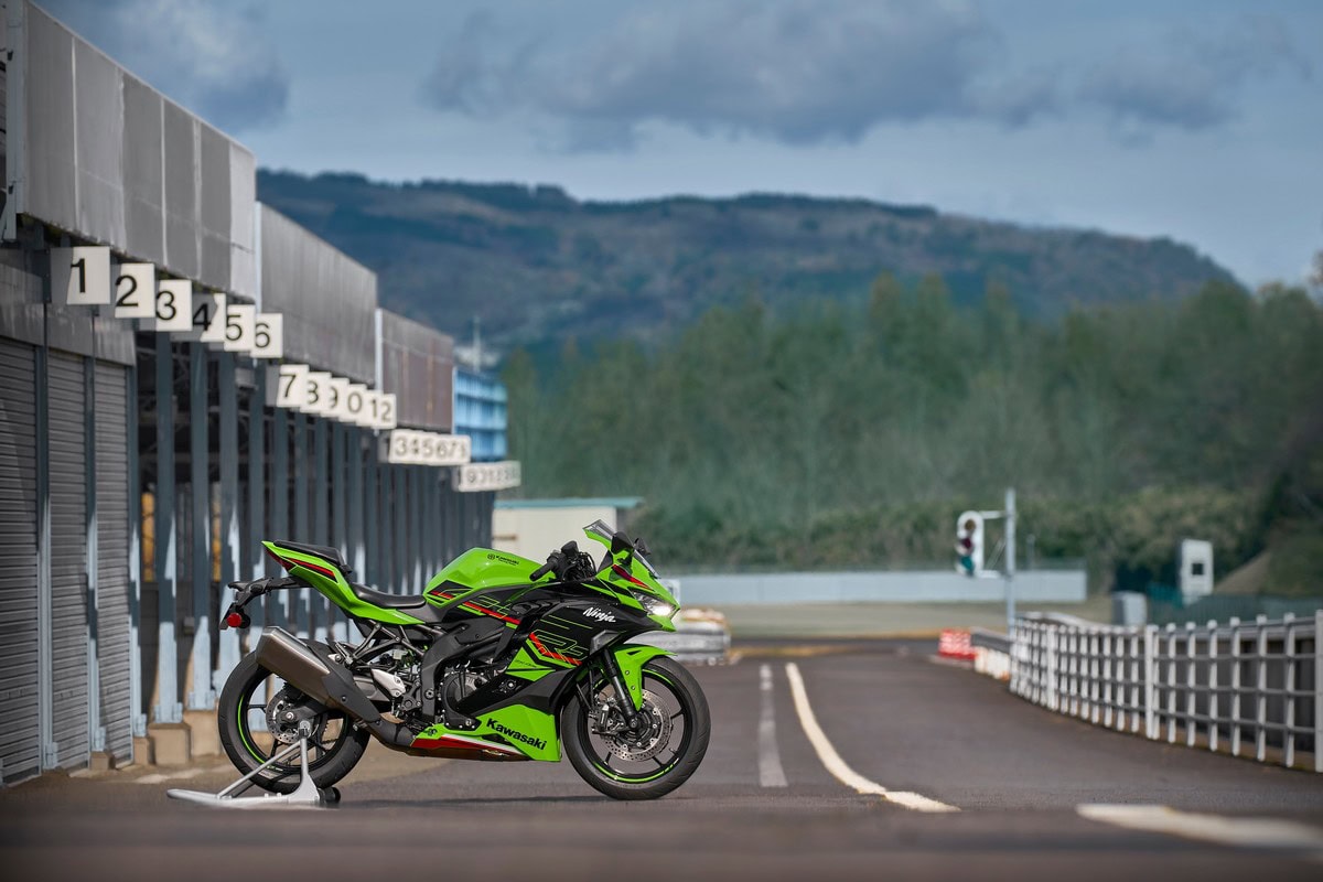 Kawasaki Ninja Trophy ZX-4RR 2024