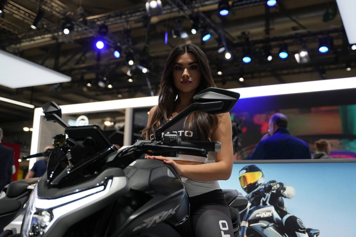 Eicma Girls 2023