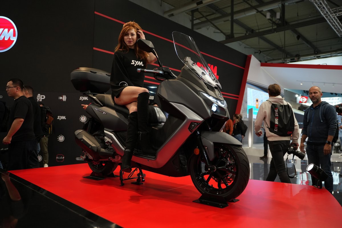 Eicma Girls 2023