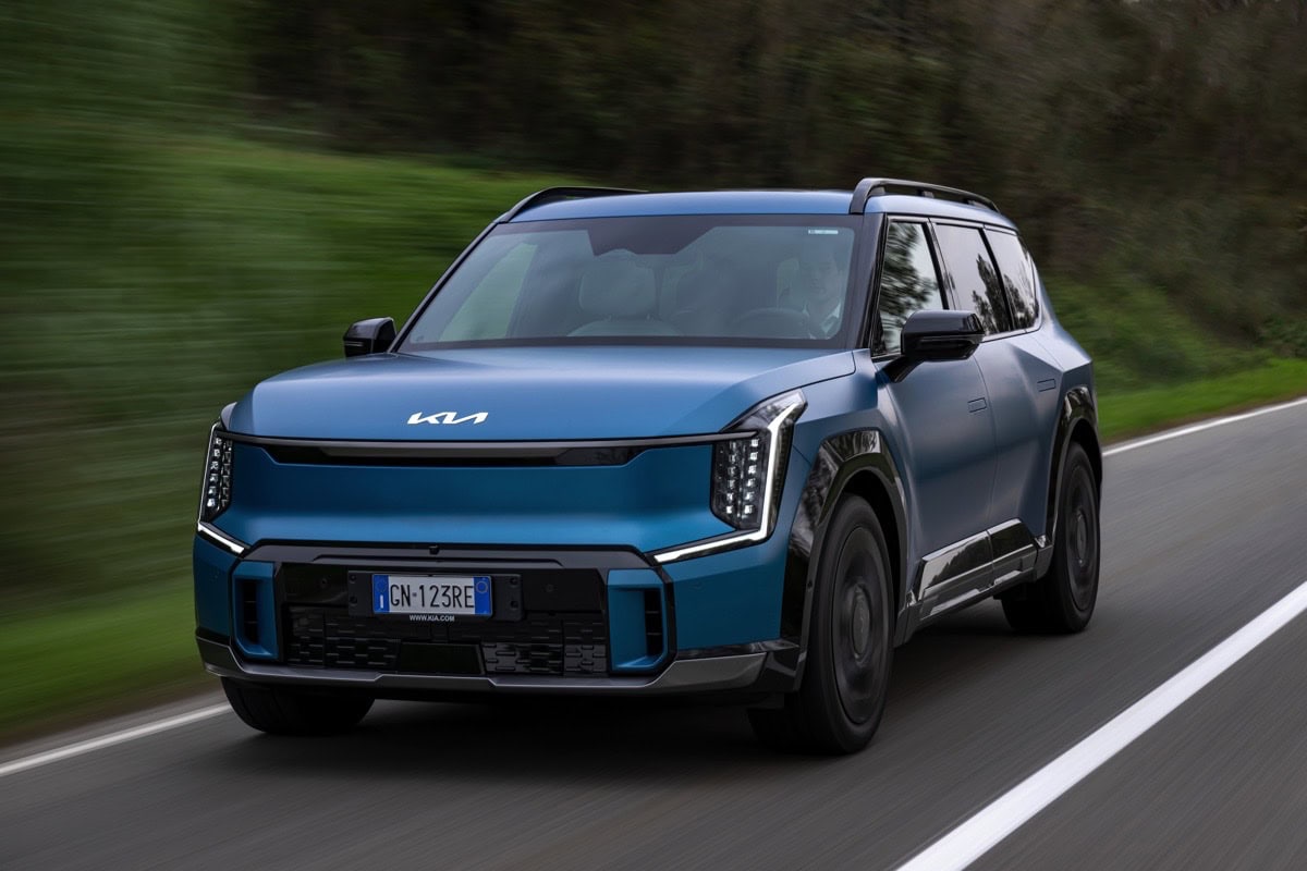 Kia EV9 front test drive