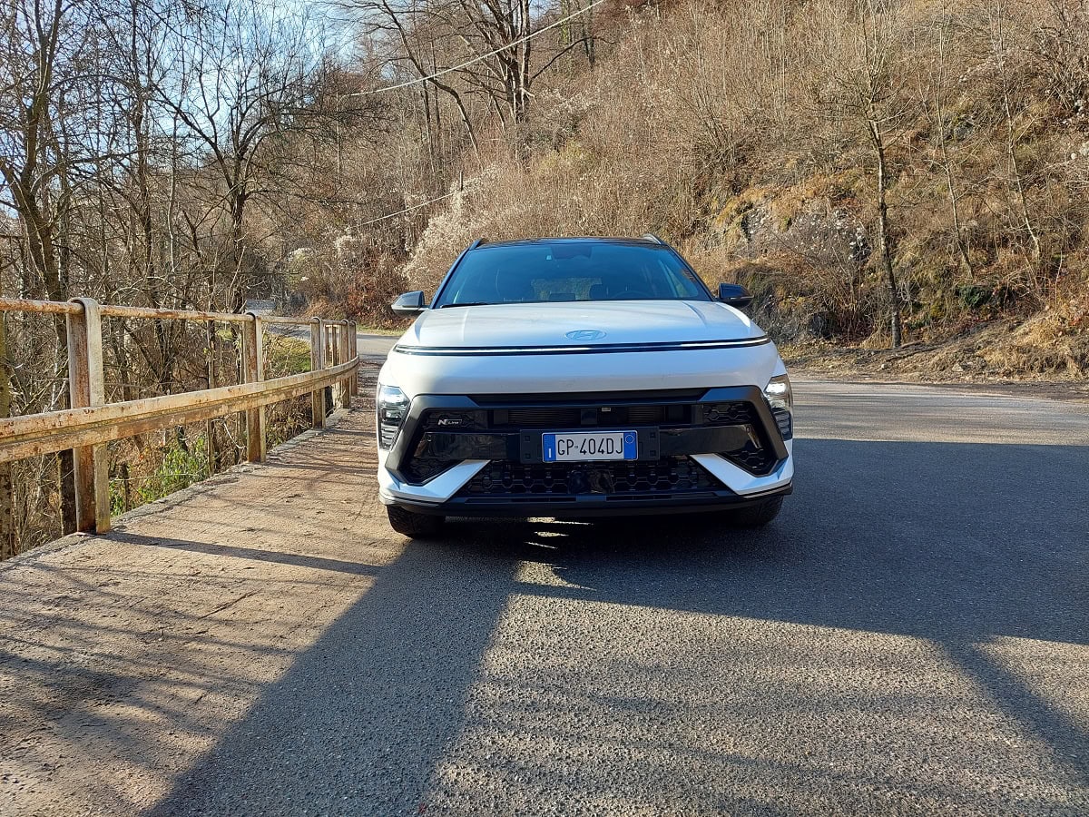 Come va Hyundai Kona 2024 ibrida