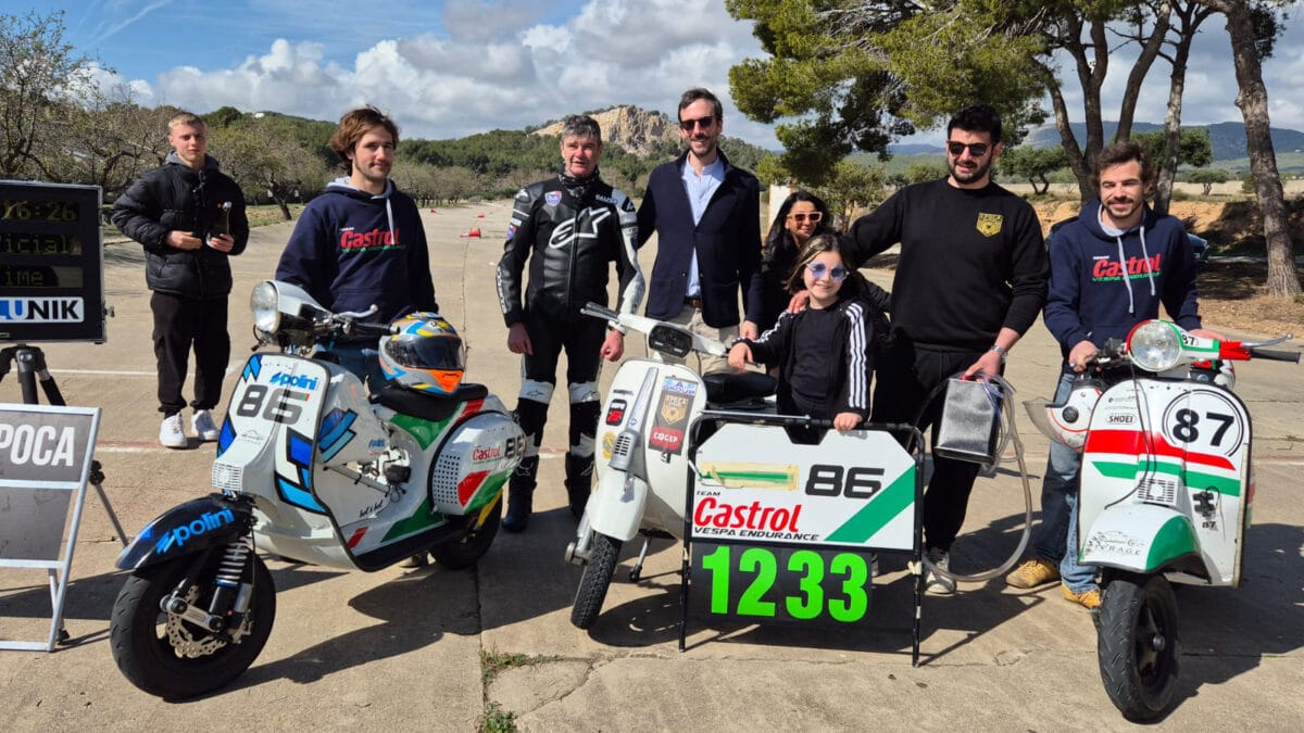 Valerio Boni su Vespa 50