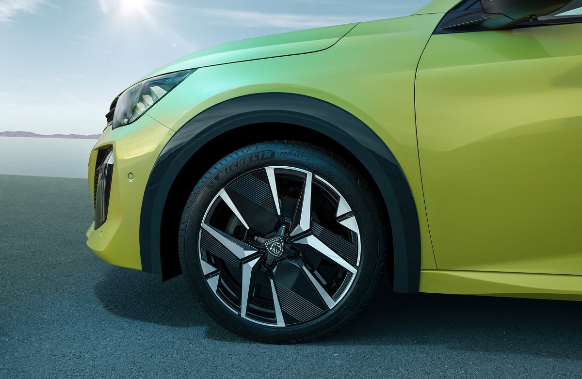 dettaglio Peugeot 208