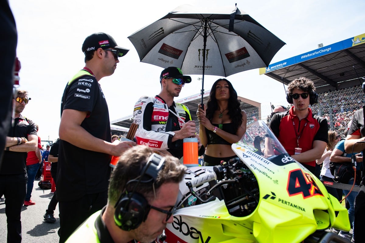 VR46 Racing Girls MotoGP Le Mans 2024