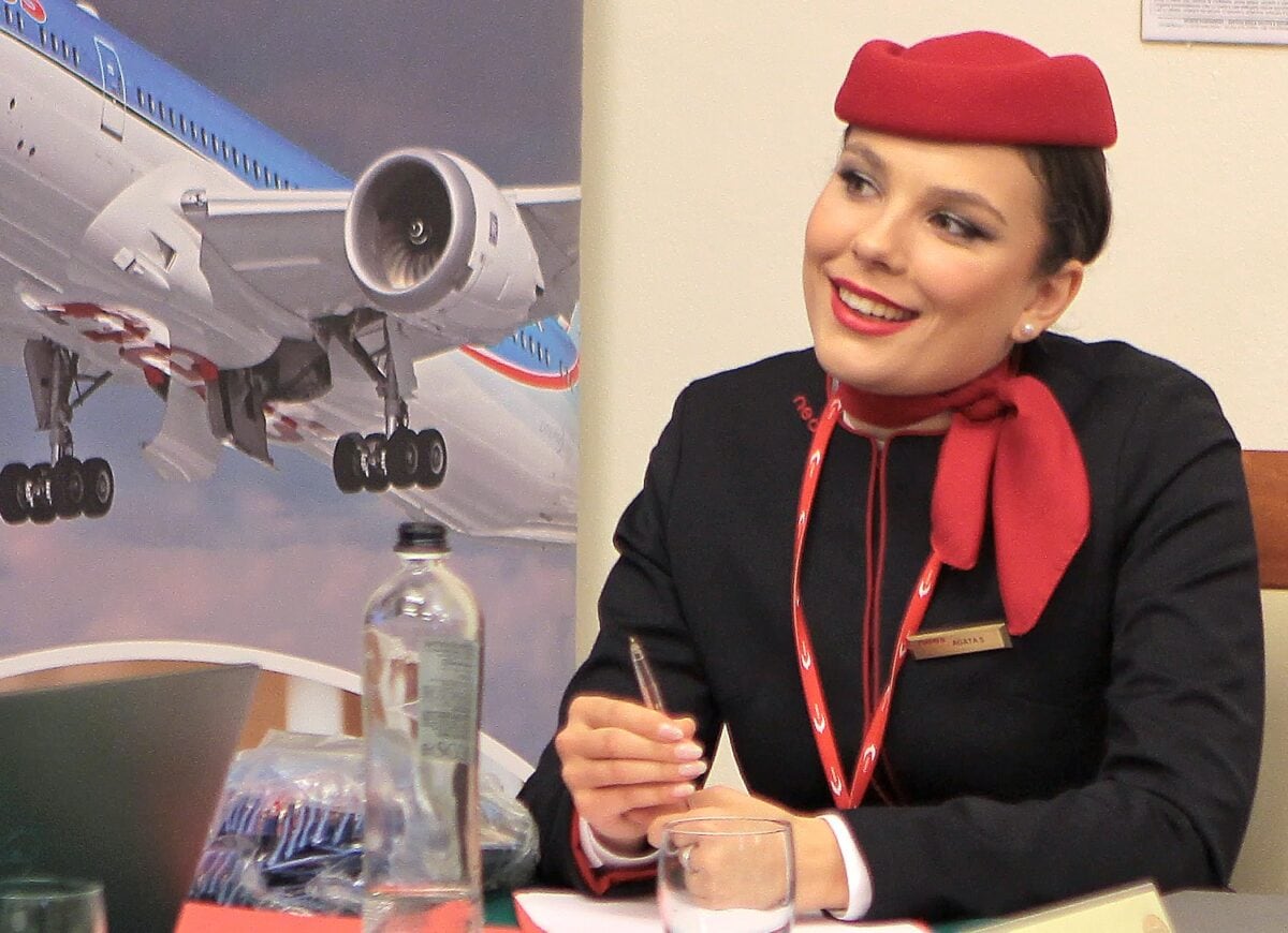 cabin crew neos