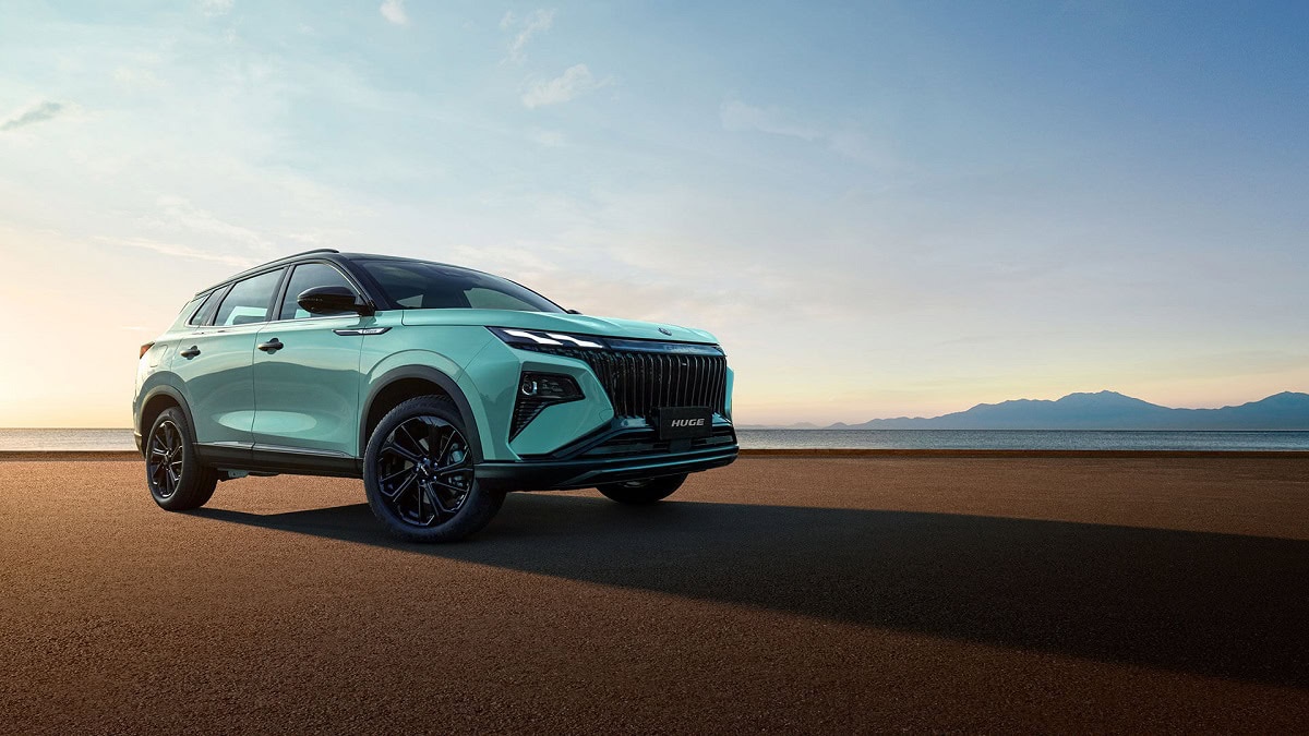 Esterni Dongfeng Huge