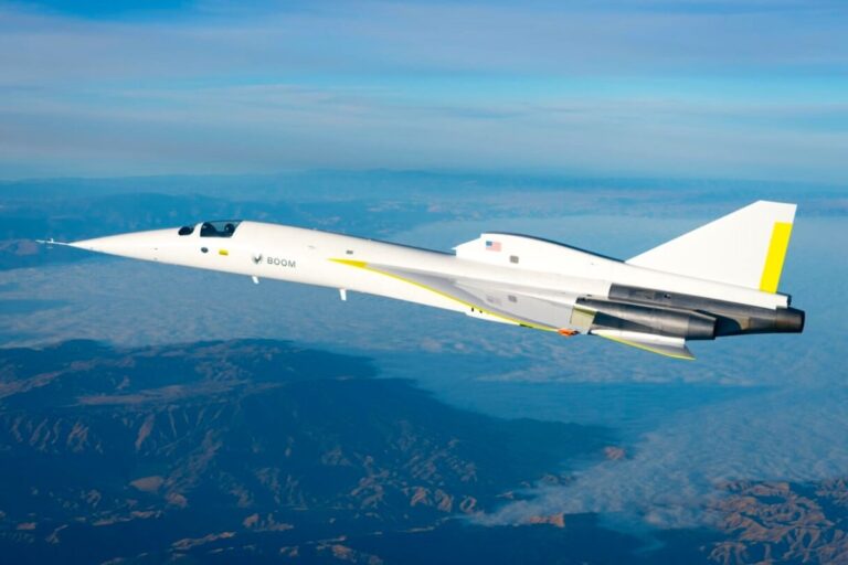 Lavorare in aeronautica: Boom Supersonic assume su ruoli motori e manifattura aeronautica