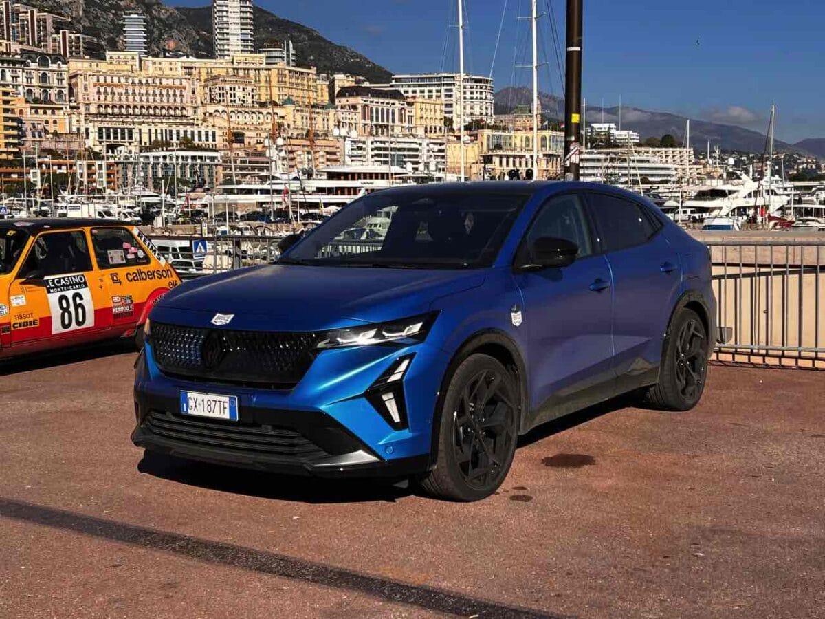 Renault Rafale Plug-in Hybrid E-Tech 300