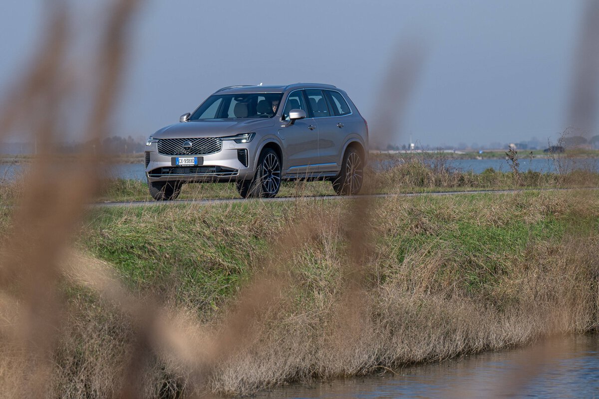 Volvo XC90 TC8 PHEV 2025