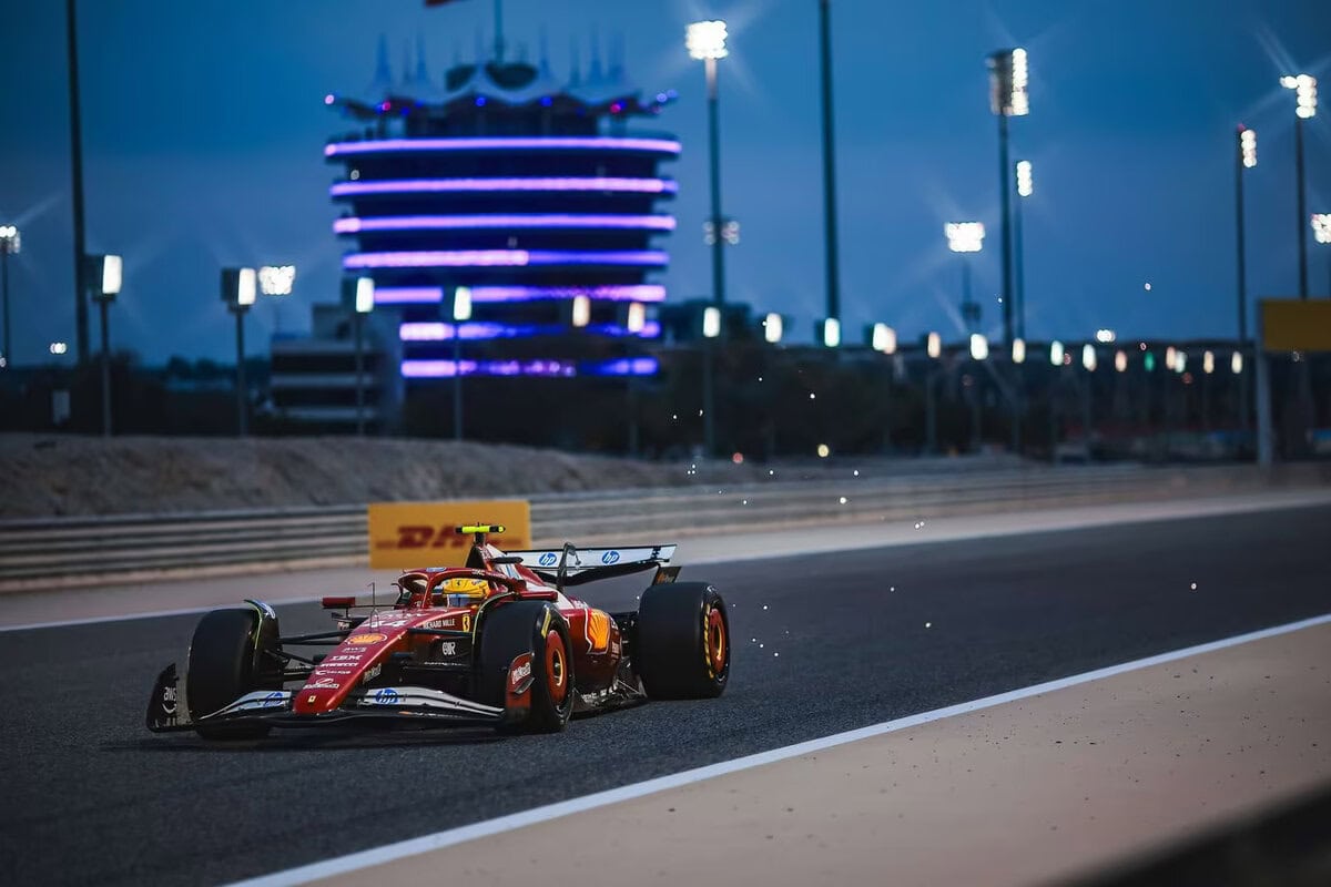 hamilton ferrari f1 2025