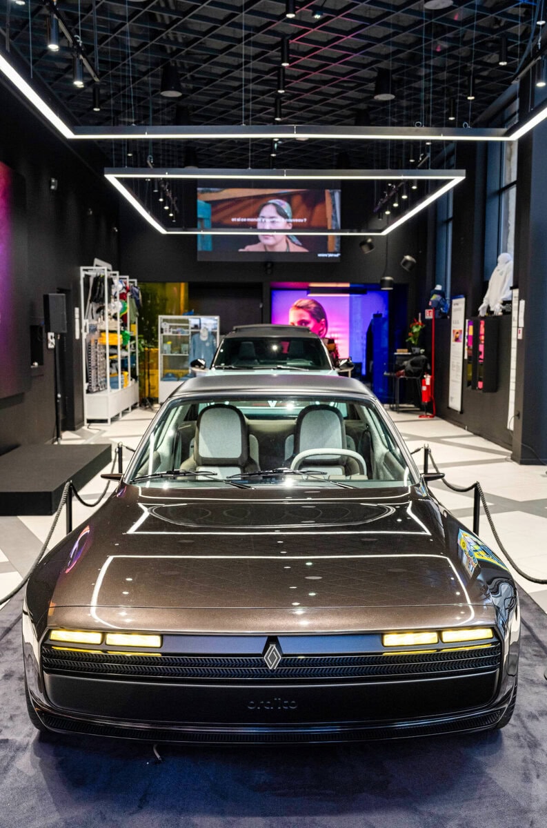 Renault R17 Electric Restomod