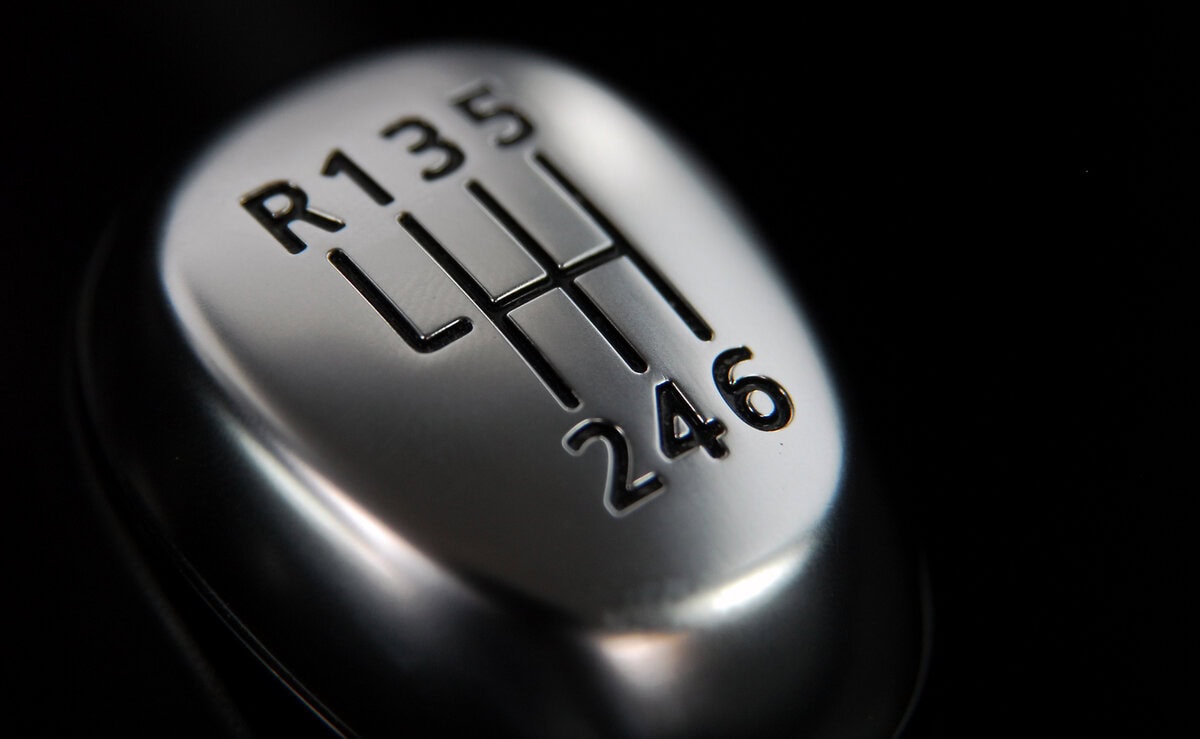 cambio manuale automobile