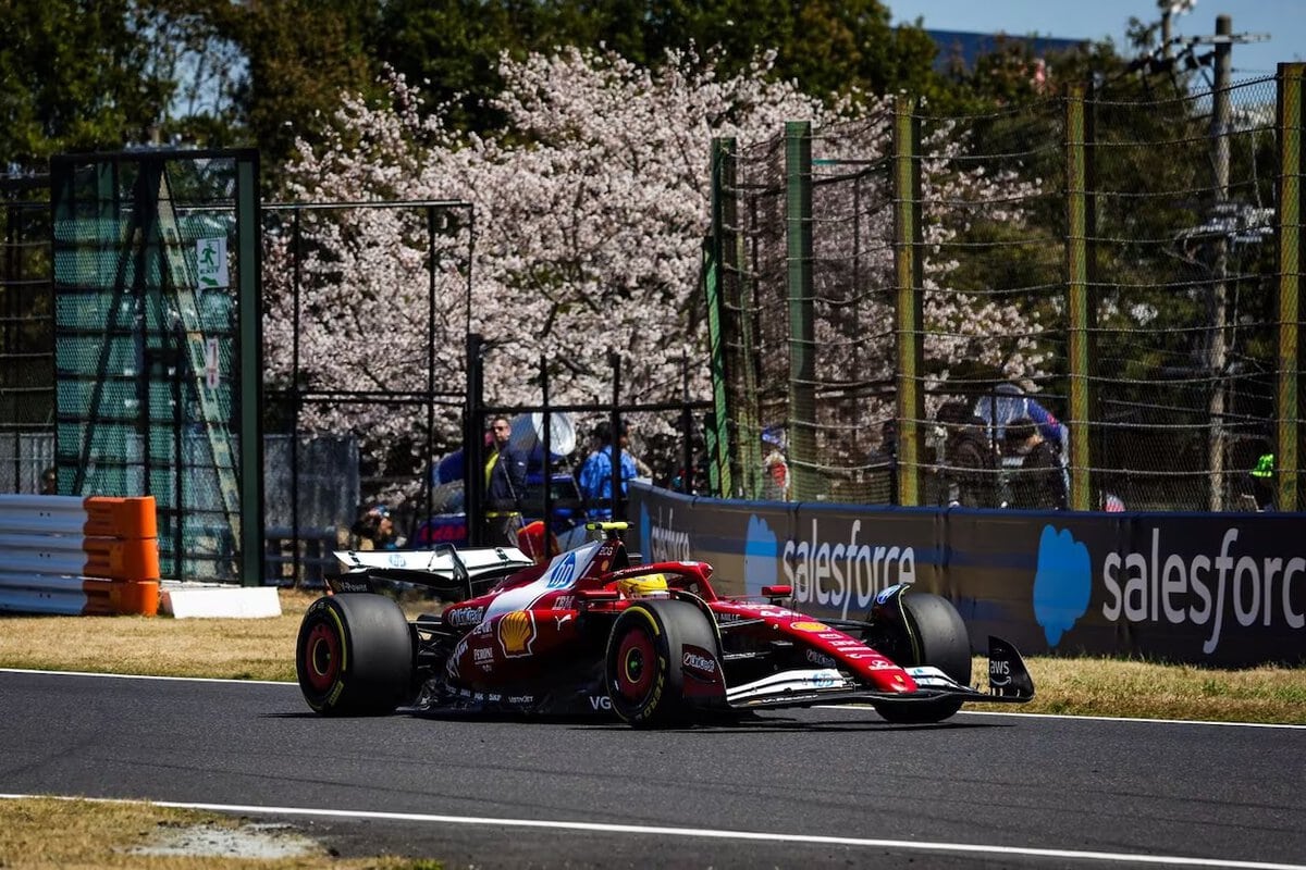 hamilton ferrari f1 2025