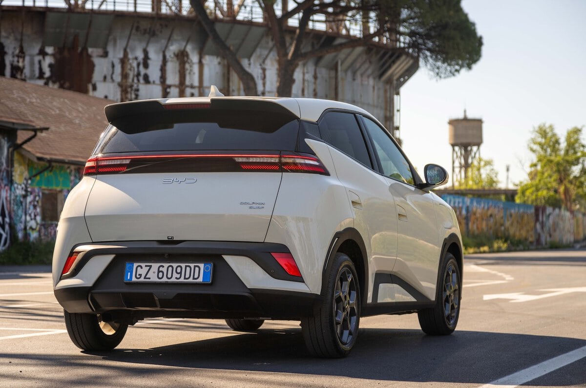 BYD Dolphin Surf 2025