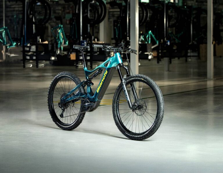 E-Vertic FX: la nuova trail e-bike Bianchi per la montagna
