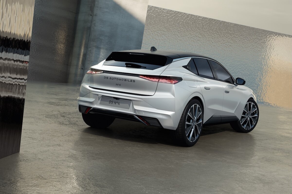 DS N°4 2025 back
