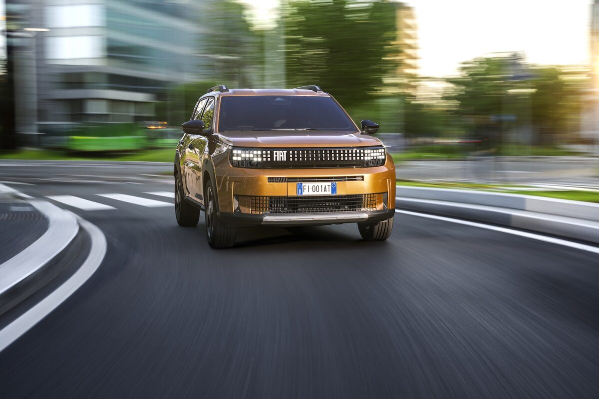 Fiat Grande Panda Hybrid 2025