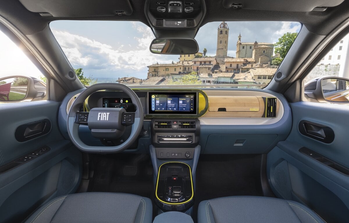 Fiat Grande Panda Hybrid 2025