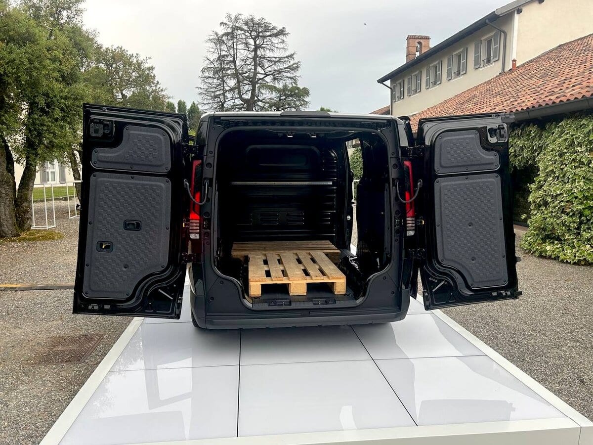 KIA PV5 furgone elettrico