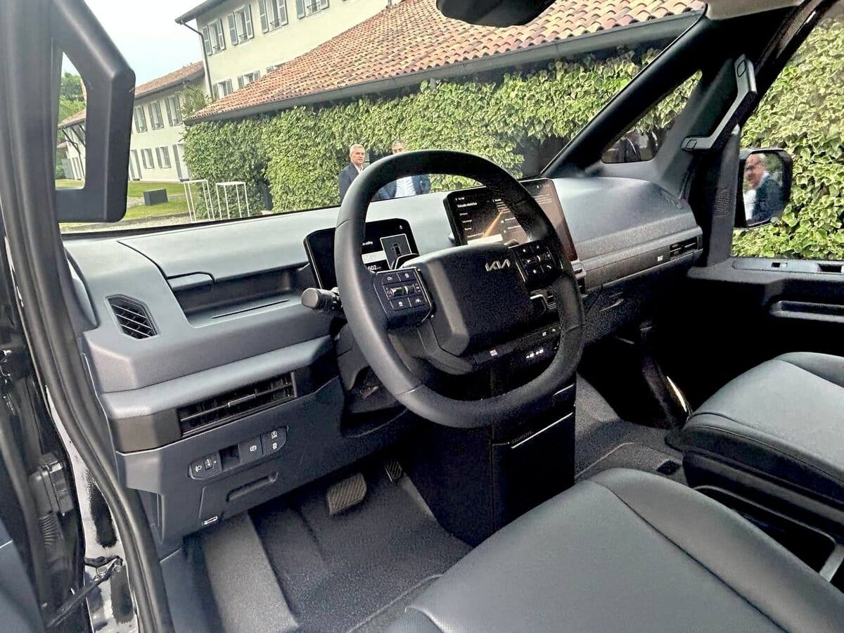 KIA PV5 furgone elettrico interni