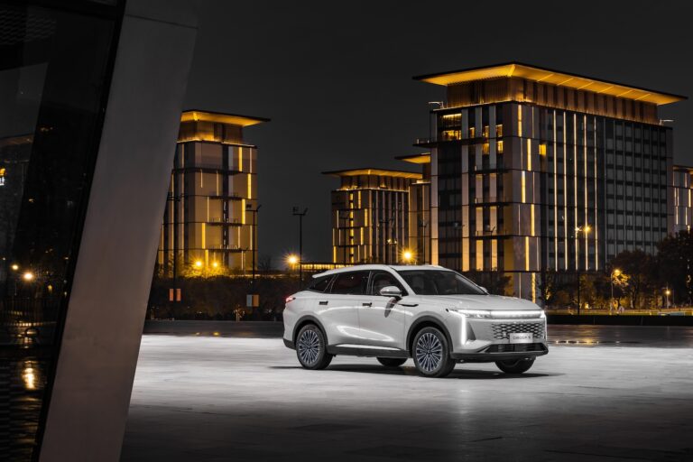 OMODA 9 SHS: il SUV ibrido di lusso spiegato in 10 domande