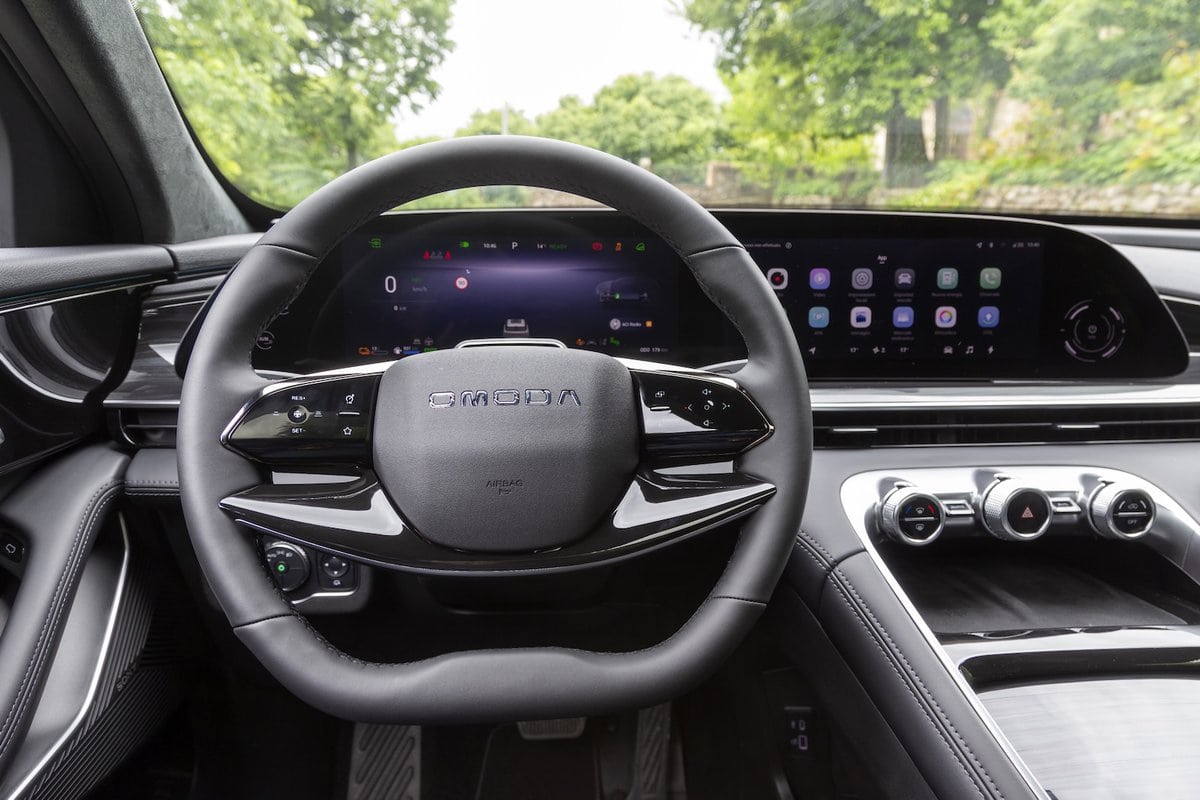 Omoda 9 SHS 2025 interni