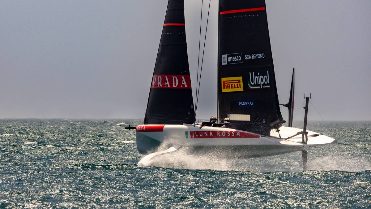 Pirelli Luna Rossa 38 America's Cup