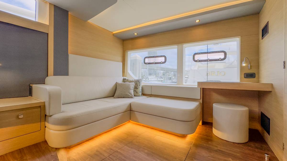 Aquila 50 Yacht Sardegna