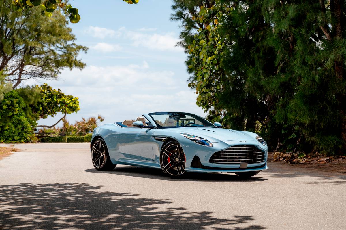 Aston Martin DB12 Volante Palm Beach