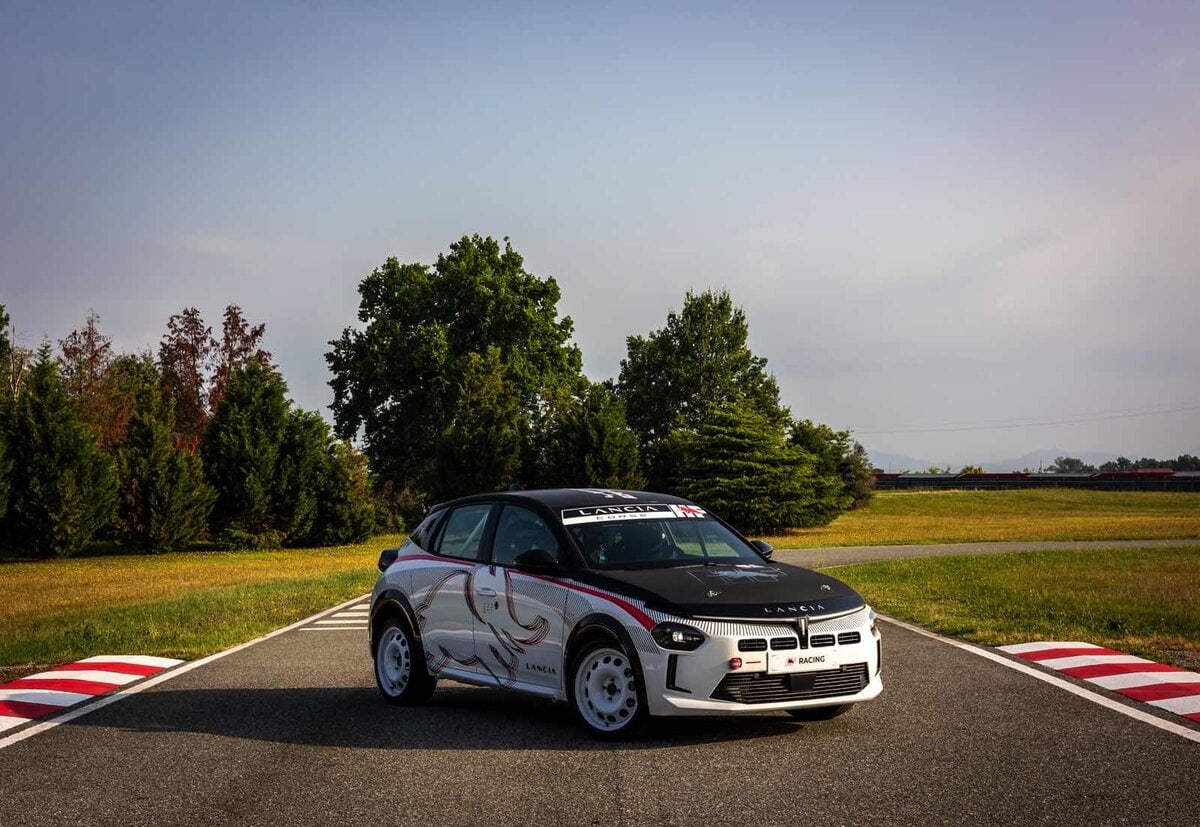 Lancia Ypsilon HF Racing