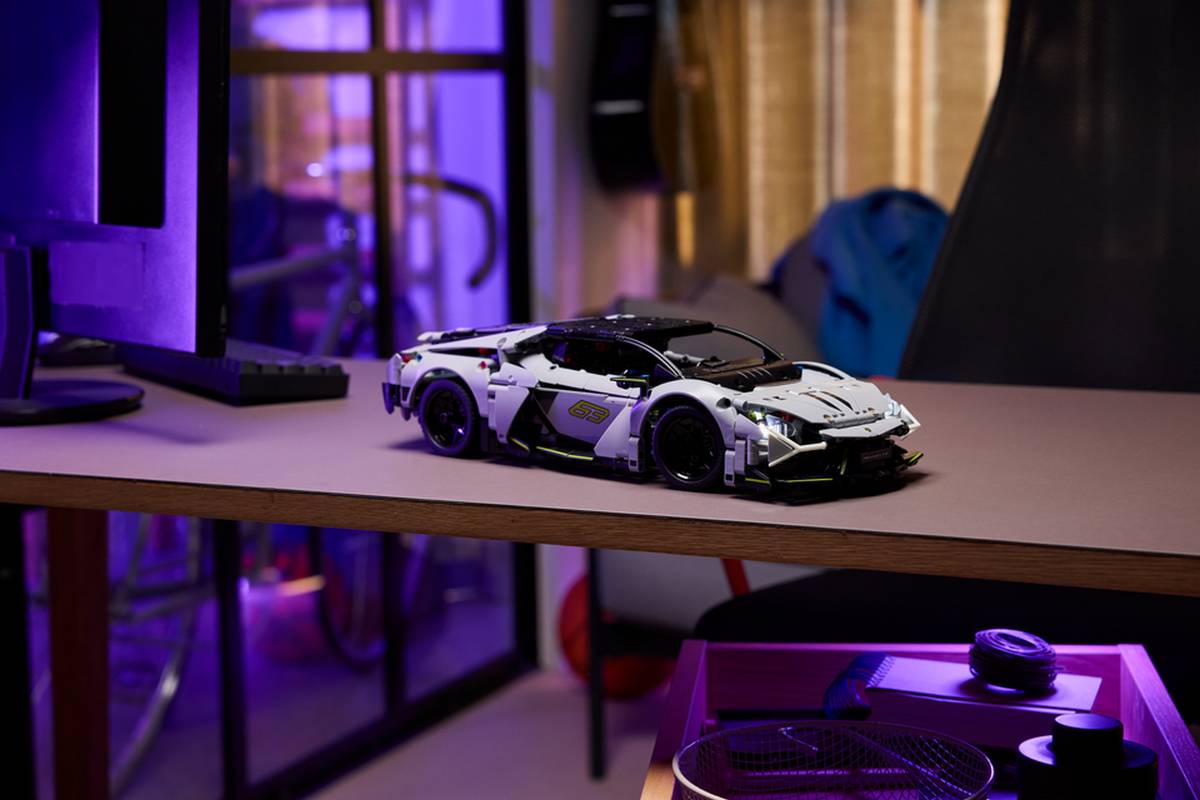 Lego Technic supercar