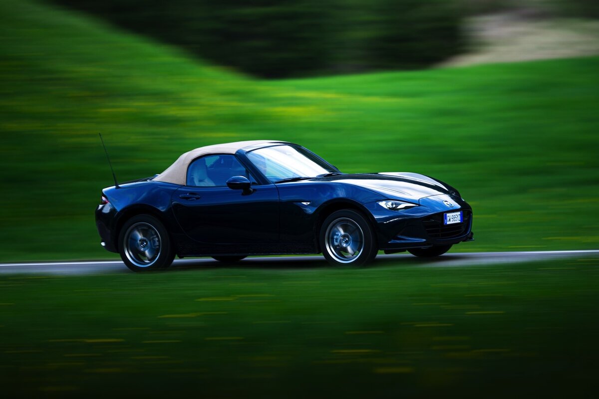 Mazda MX-5 2025