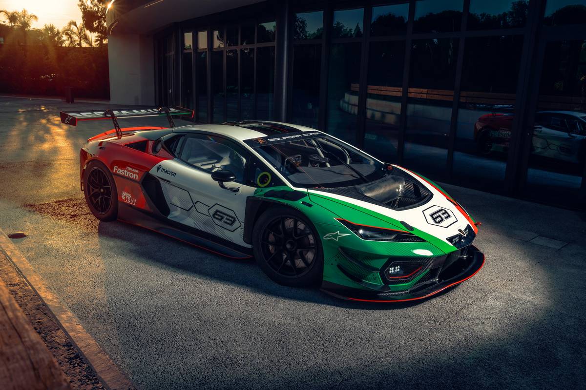 Spinta da un V8 biturbo da 4.0 litri senza supporto ibrido