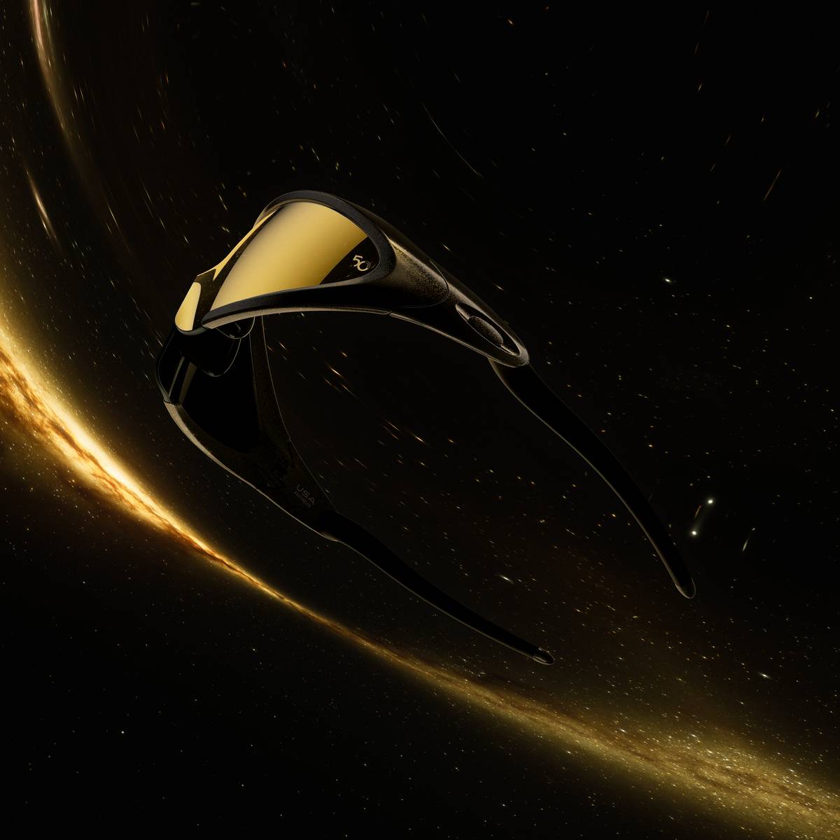 Profilo laterale degli Oakley Ellipse 50th Anniversary con lenti dorate curve e montatura nera