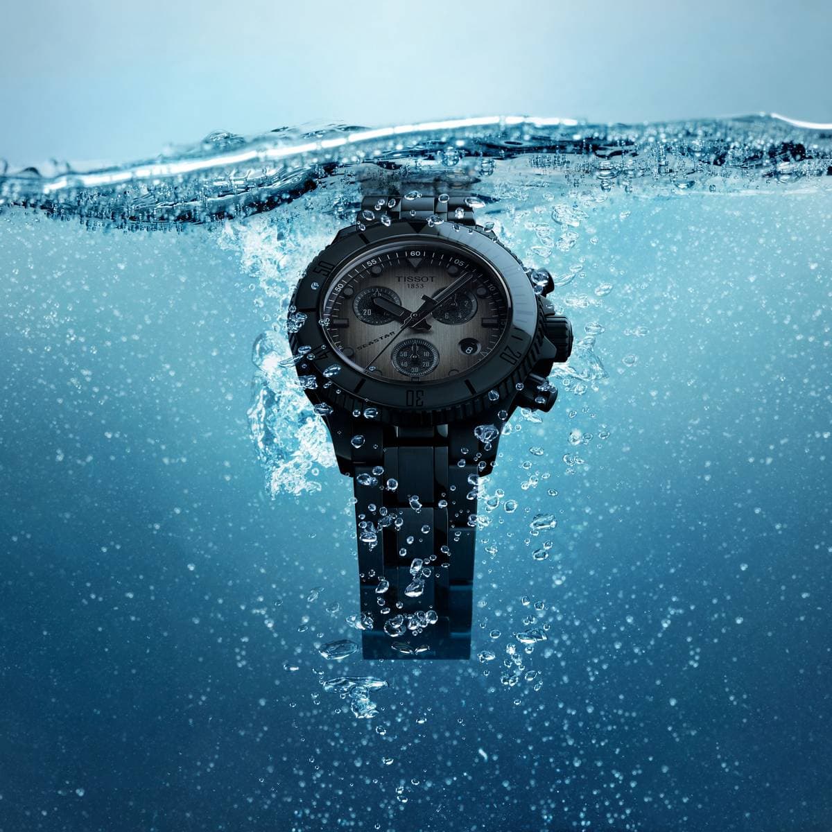 Tissot Seastar 38mm nero immerso in acqua