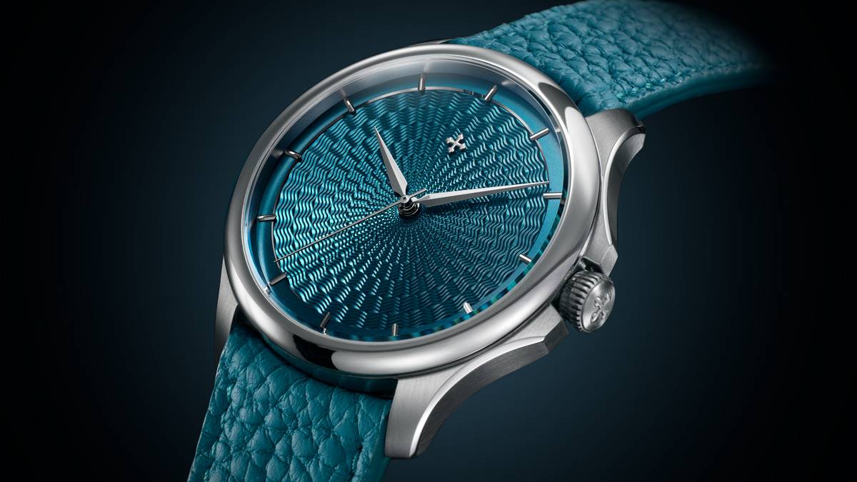 Redentore Utopia vanta una cassa in acciaio 316L da 38mm ed uno spessore di appena 8.9 mm