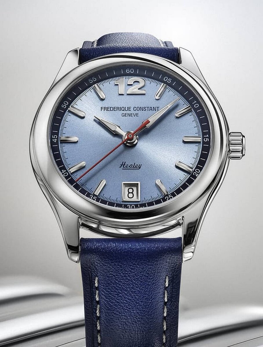 Cassa in acciaio da 36 mm con tre lancette e datario a finestrella