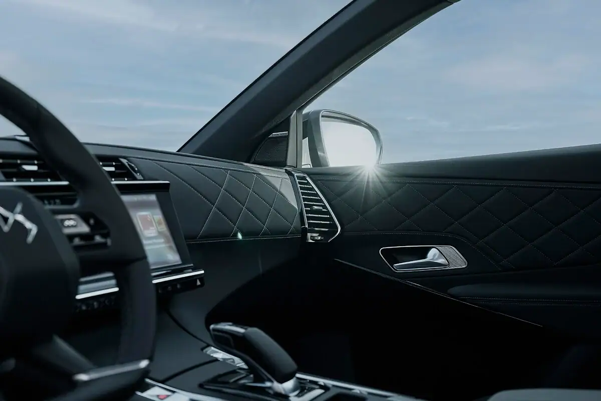 DS 7: allestimento Pallas, accessoriato ed economico