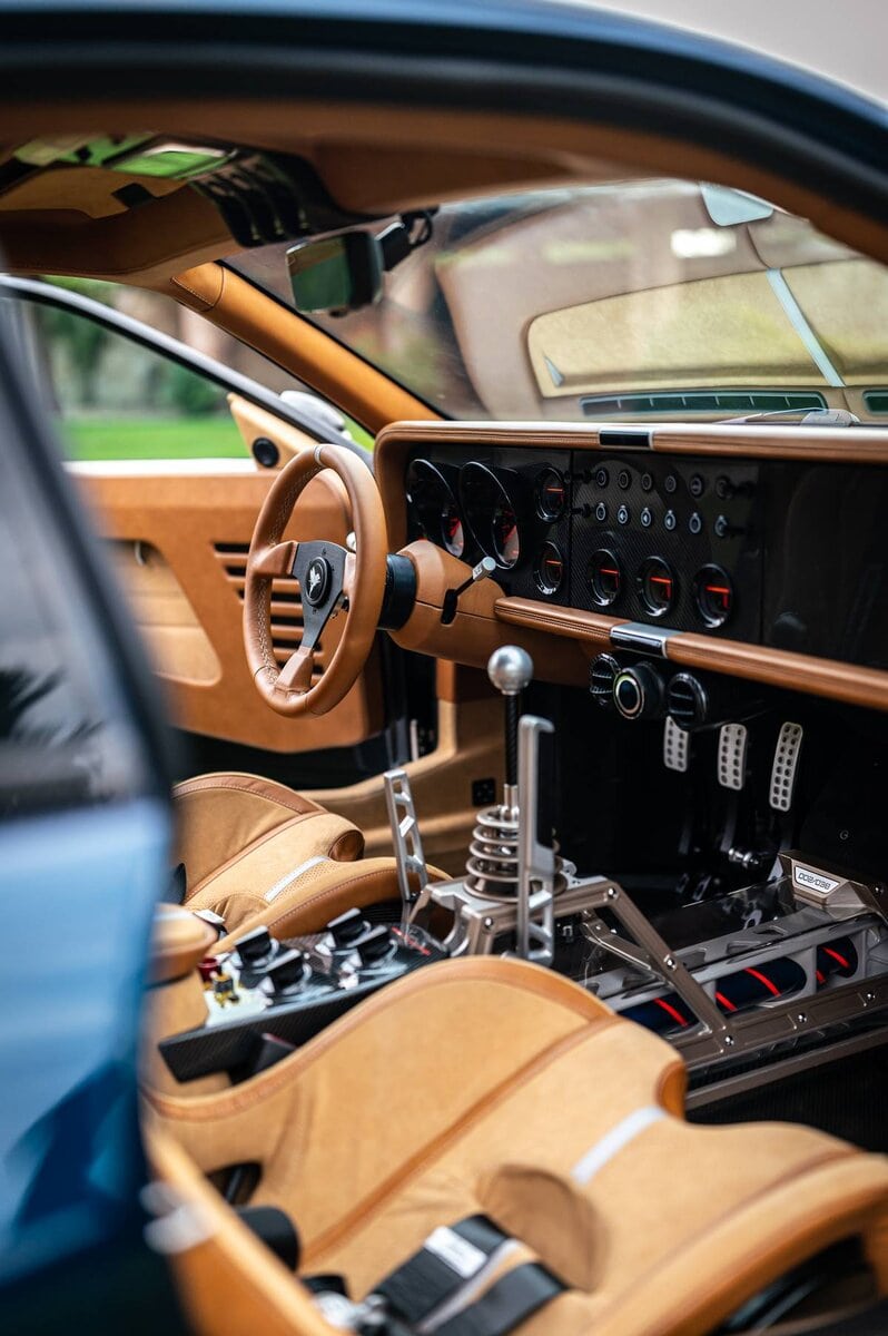 Gli interni della Kimera EVO38 trazione integrale