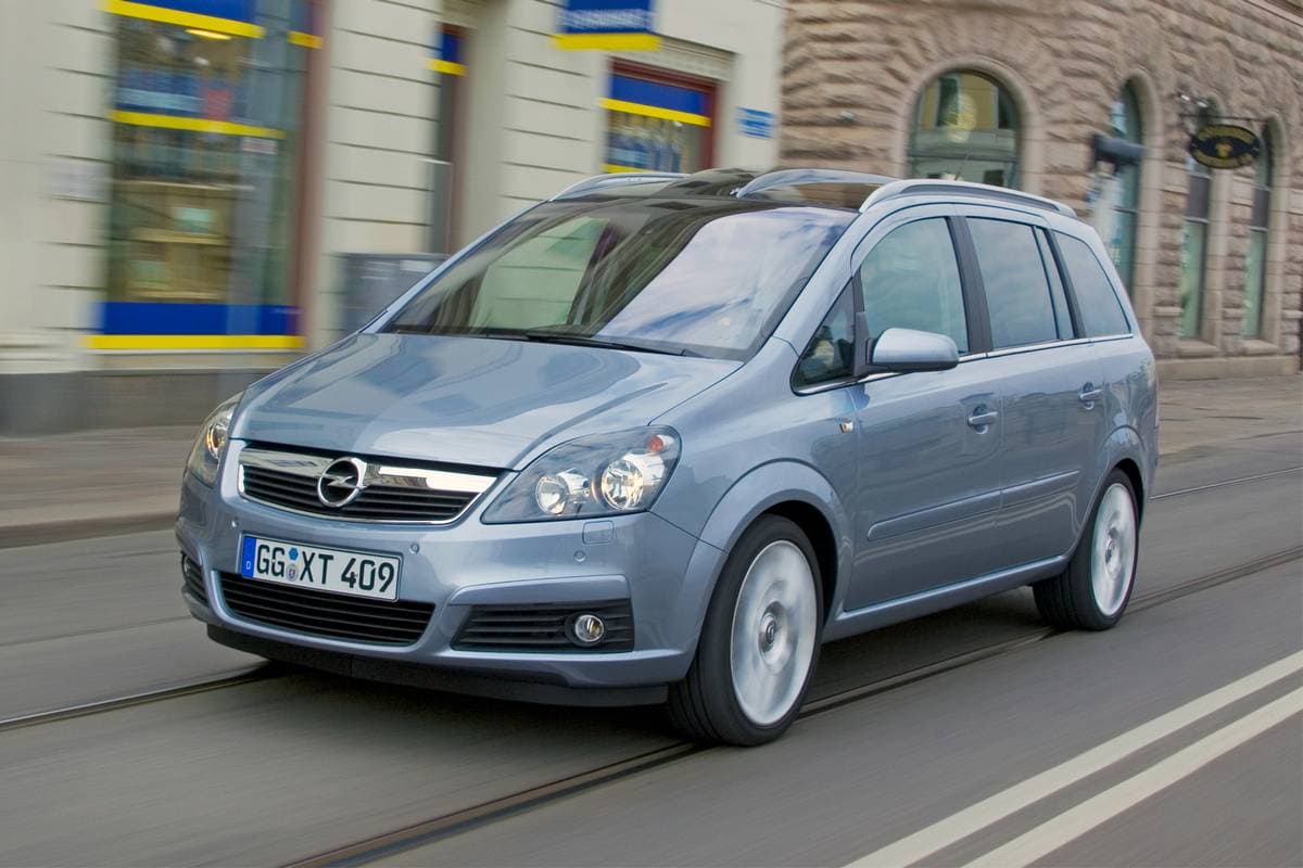 2005: il lancio della seconda generazione di Opel Zafira