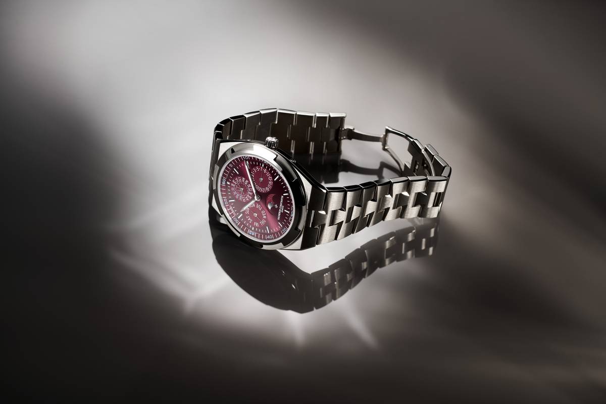 Vacheron Constantin Overseas Calendario Perpetuo Ultra-Piatto scheda tecnica