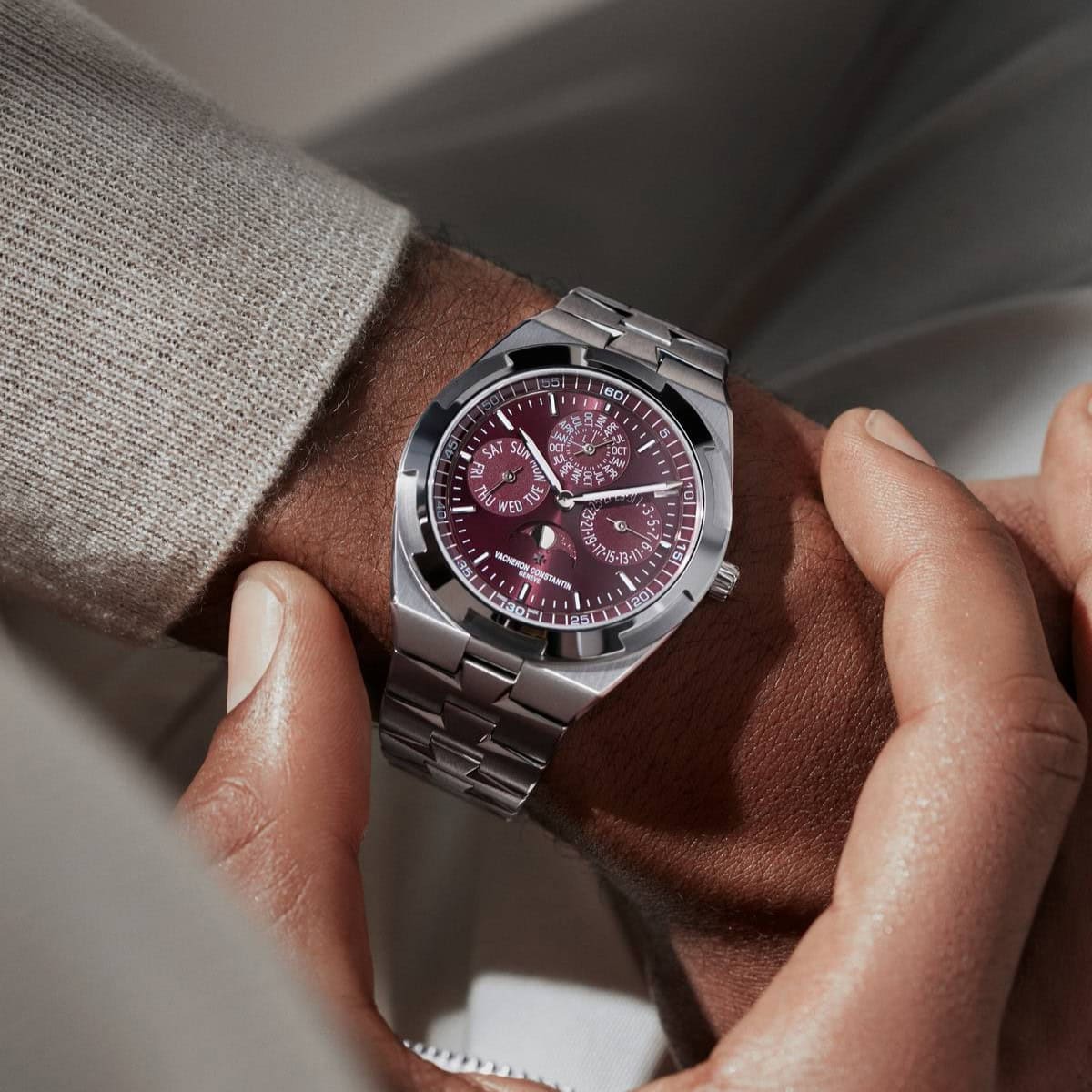 Vacheron Constantin Overseas Calendario Perpetuo Ultra-Piatto oro bianco