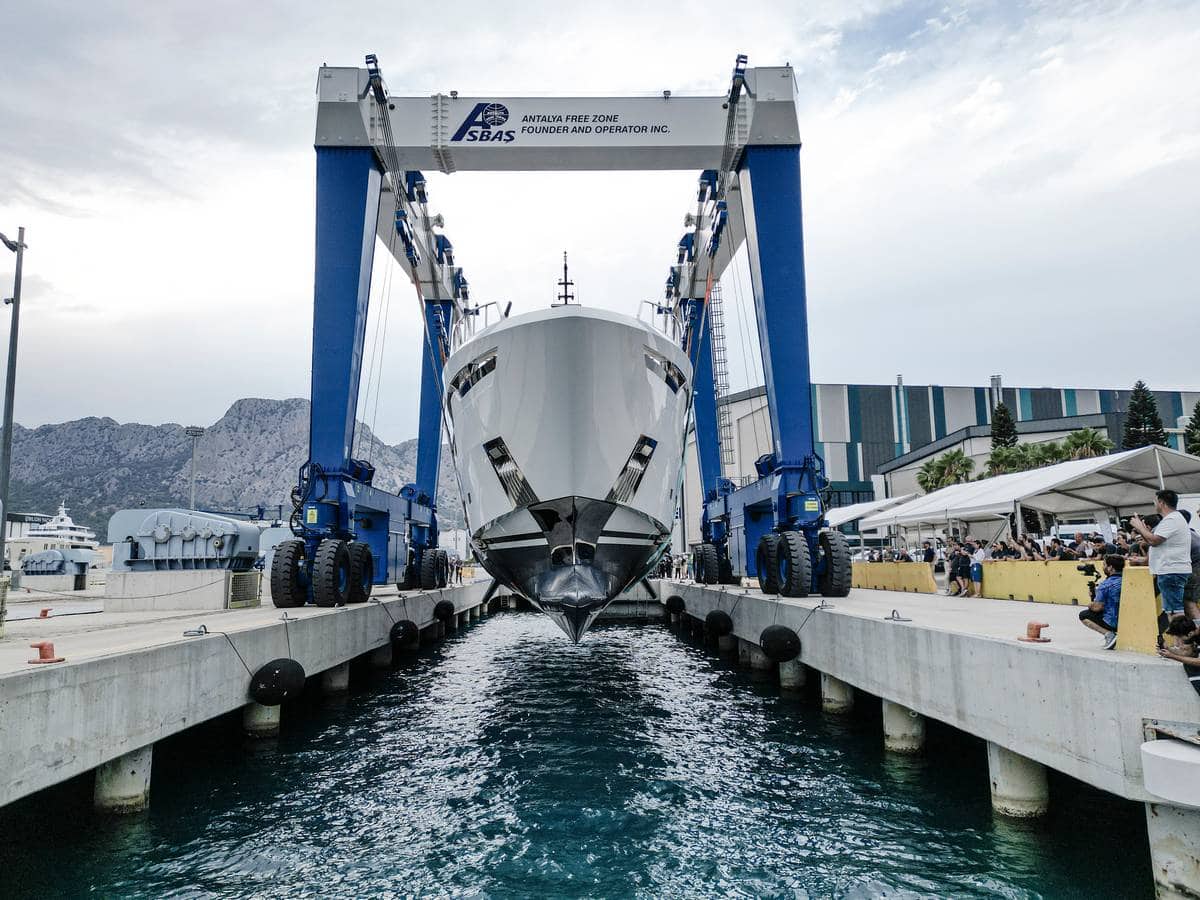 Il varo di Alia Yachts Ximena