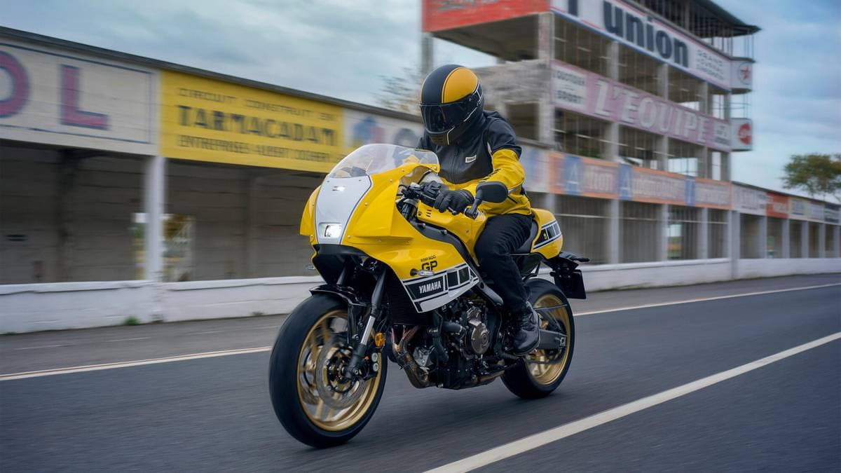 Yamaha XSR900 GP 2026 Legend Yellow