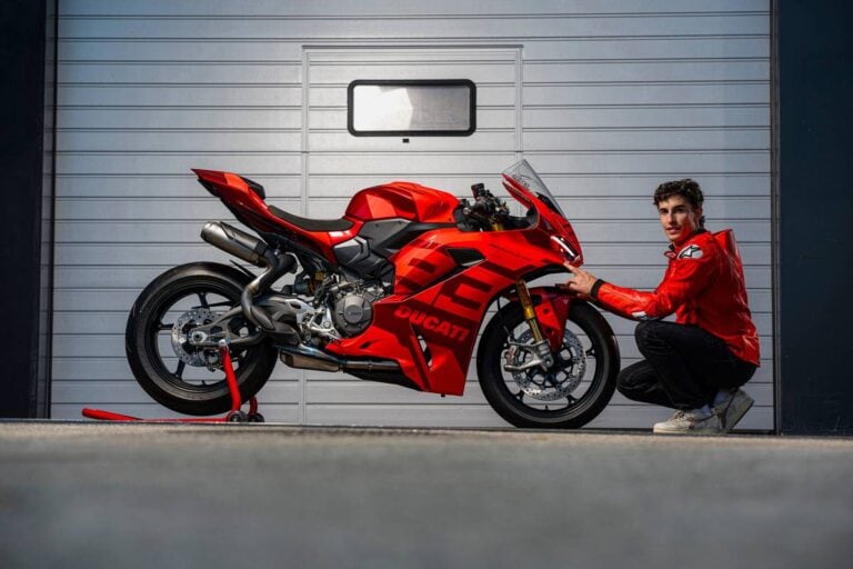 Ducati Panigale V2 MM93 e FB63: due campioni, due livree