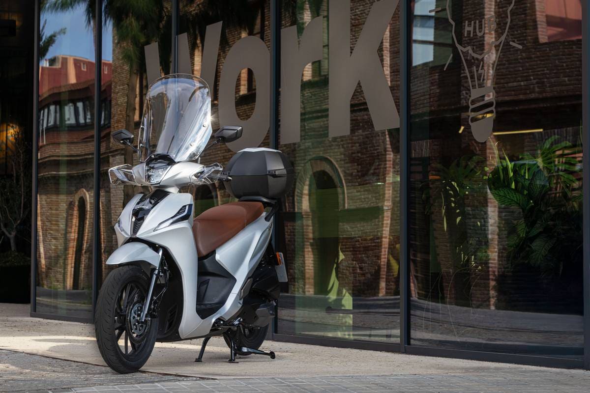 Kymco People R Hybrid